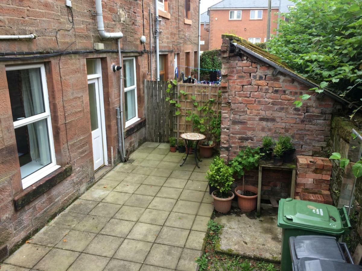 Central Dumfries Luaran gambar